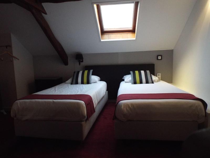 Logis Hotel Saint Martin Orleans Exterior photo