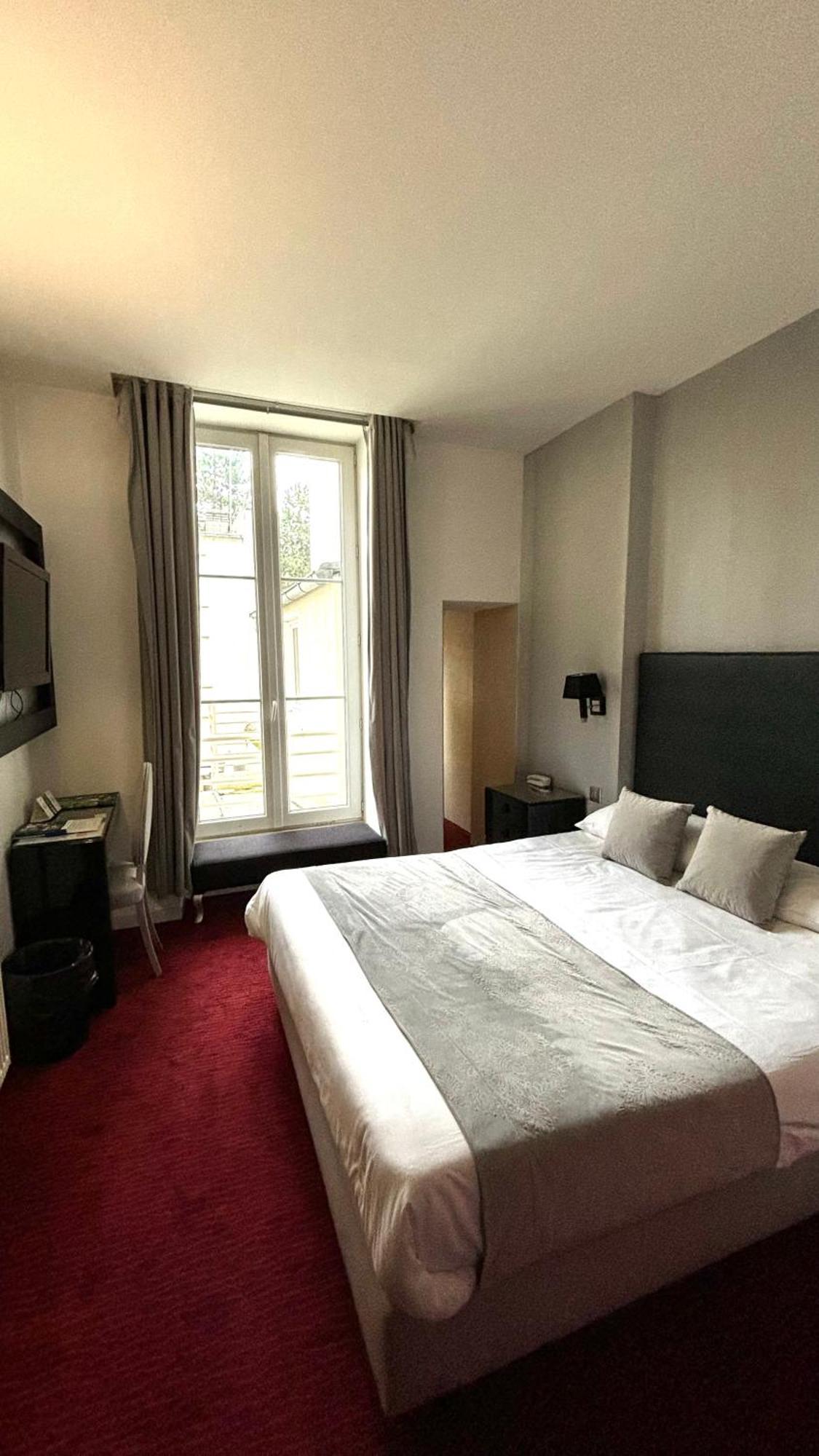 Logis Hotel Saint Martin Orleans Exterior photo